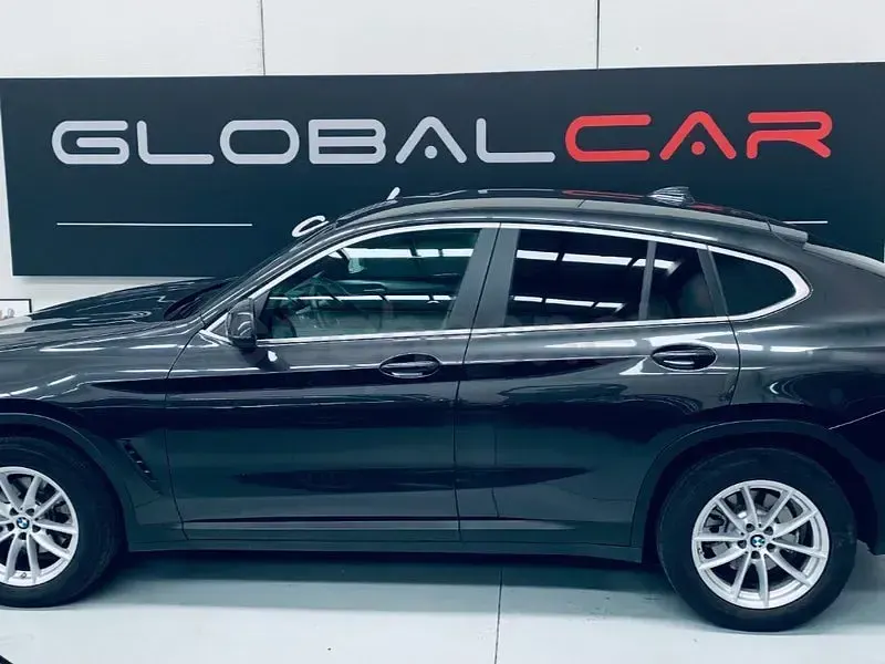 Usado BMW X4 Comfort Edition 190 CV (139 kW) 2021 Gris / plata SUV