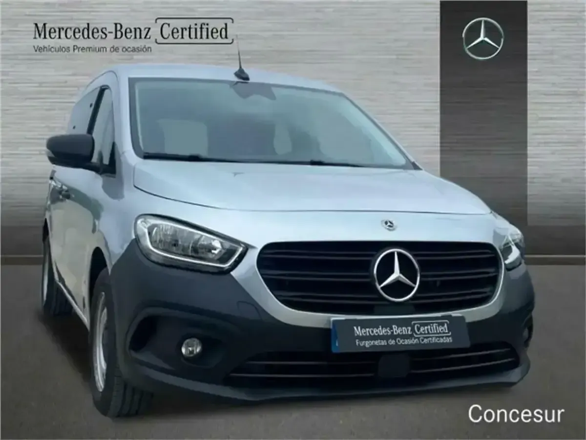Usado Mercedes Citan 110 95 CV (69 kW) 2023 Gris / plata Monovolumen