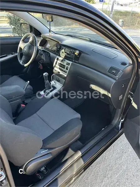 Usado Toyota Corolla Luna 90 CV (66 kW) 2006 Negro Berlina