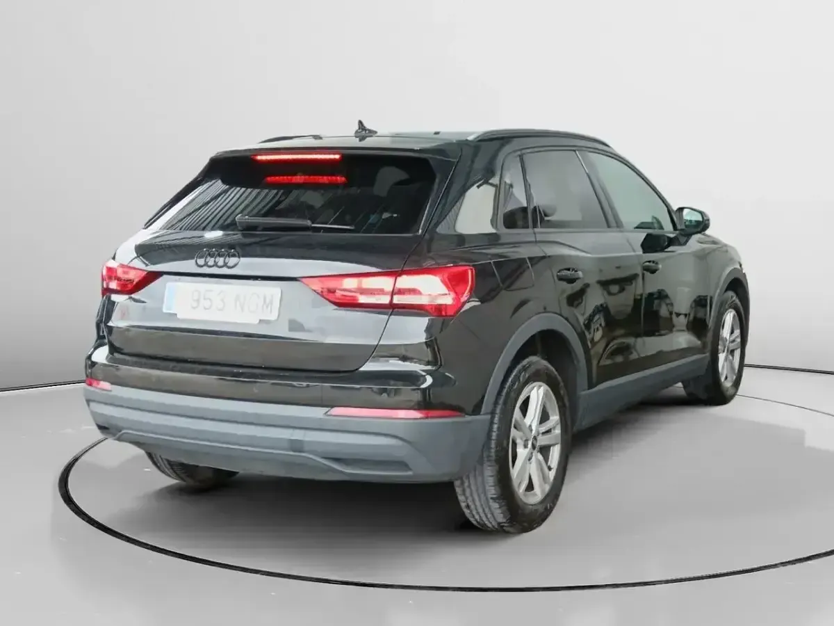 Usado Audi Q3 150 CV (110 kW) 2021 Negro SUV
