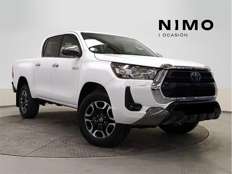 Nuevo Toyota HiLux 220 CV (161 kW) 2025 Blanco classic Pickup/Camioneta