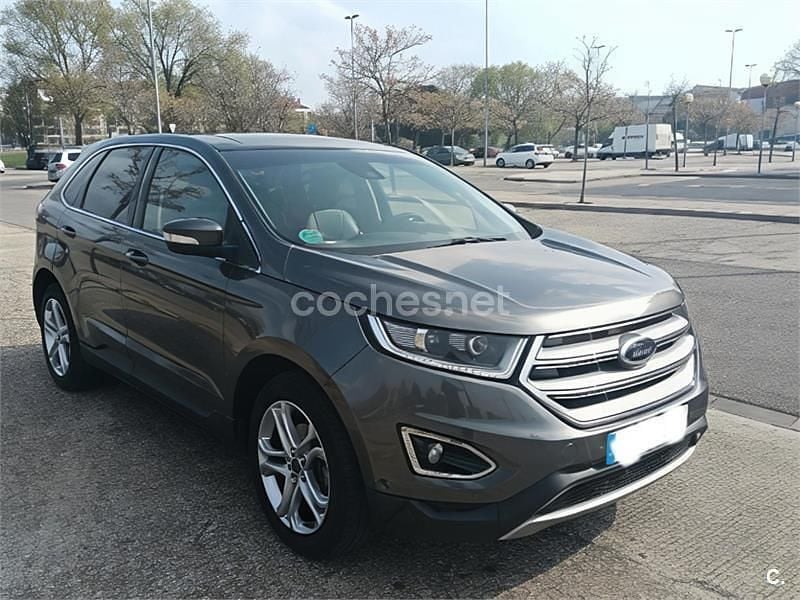 Usado Ford Edge Titanium 210 CV (154 kW) 2016 Gris / plata SUV