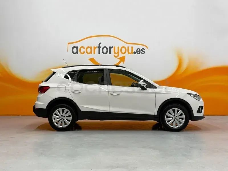 Usado Seat Arona Ecomotive 95 CV (69 kW) 2017 Blanco SUV