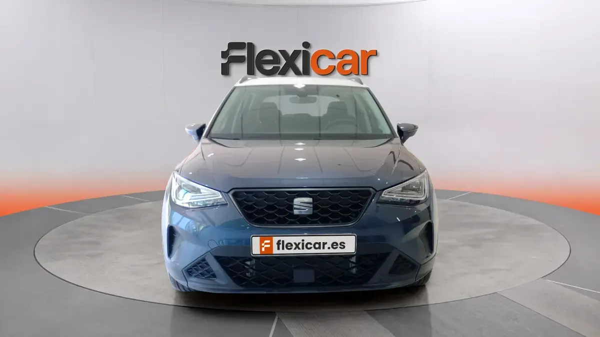 Usado Seat Arona Style 115 CV (84 kW) 2024 Gris SUV