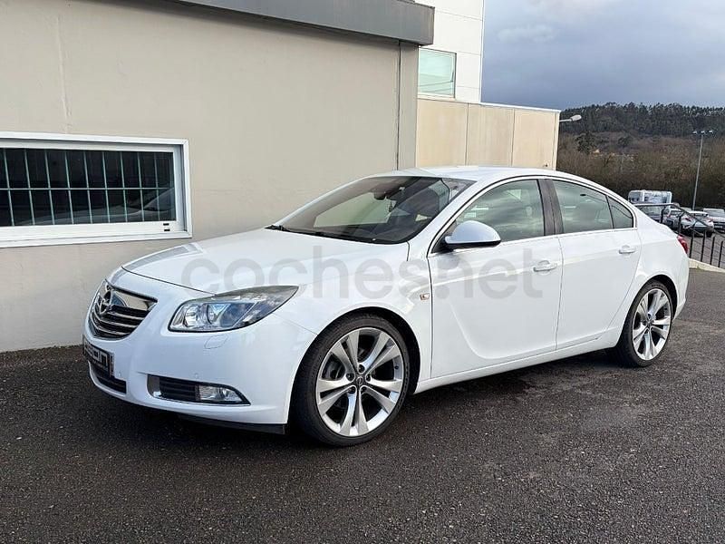 Usado Opel Insignia Cosmo 180 CV (132 kW) 2010 Blanco Berlina
