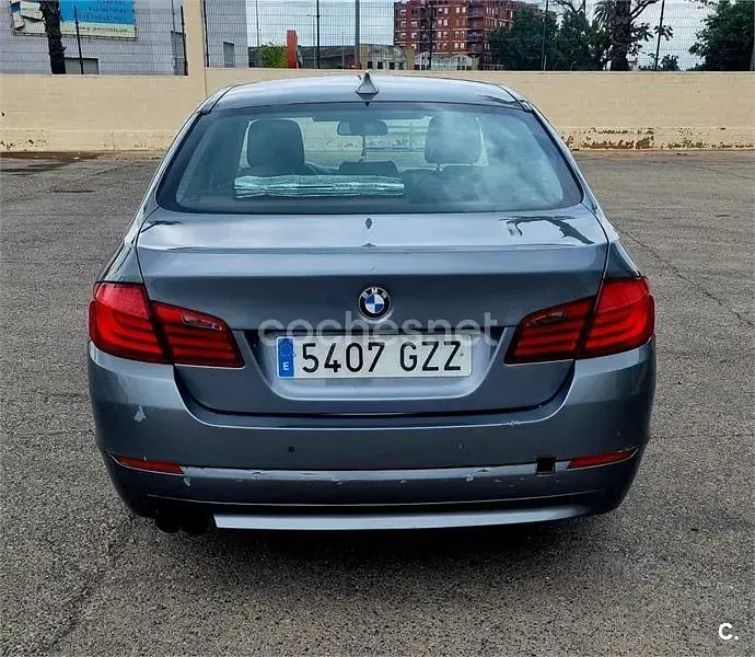 Usado BMW 520 177 CV (130 kW) 2010 Azul Berlina