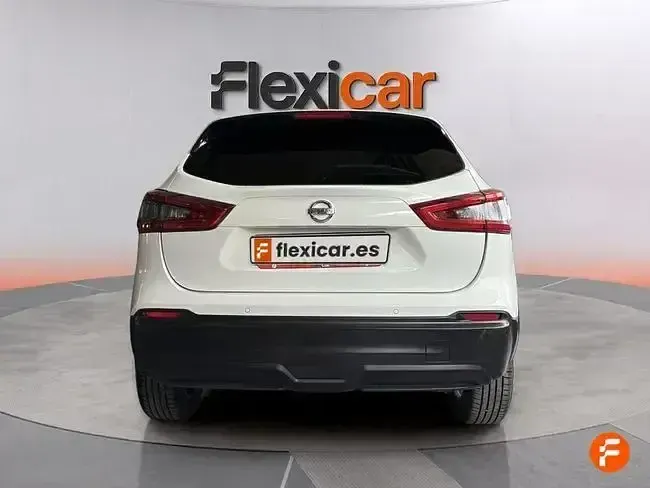 Usado Nissan Qashqai Acenta 110 CV (80 kW) 2018 Blanco SUV