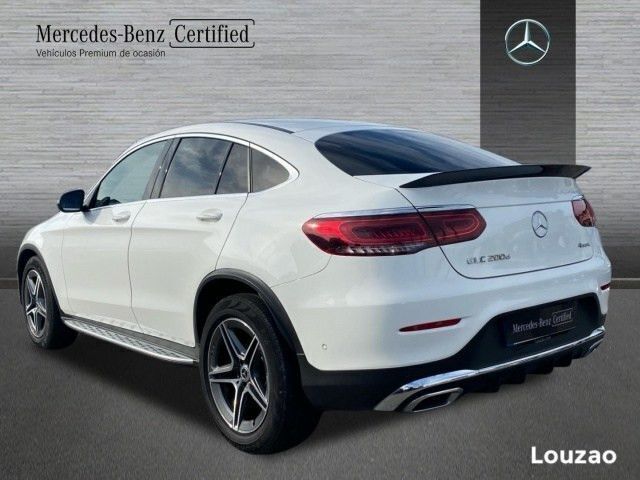 Usado Mercedes GLC200 AMG line 163 CV (119 kW) 2020 Blanco SUV