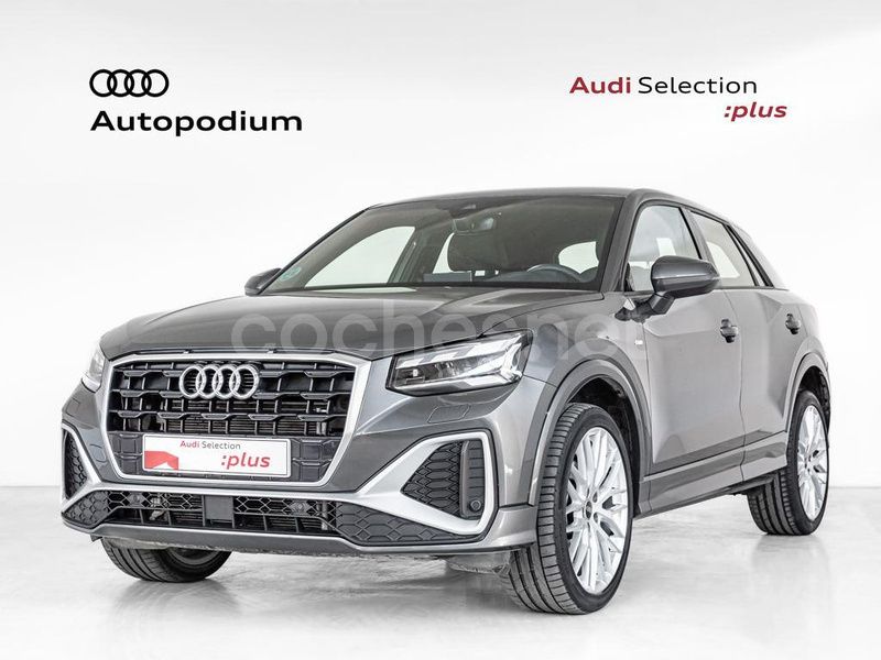 Gris / plata Usado 2024 Audi Q2 Ambiente SUV | 34.500 € (Precio justo) - Imagen 1/4
