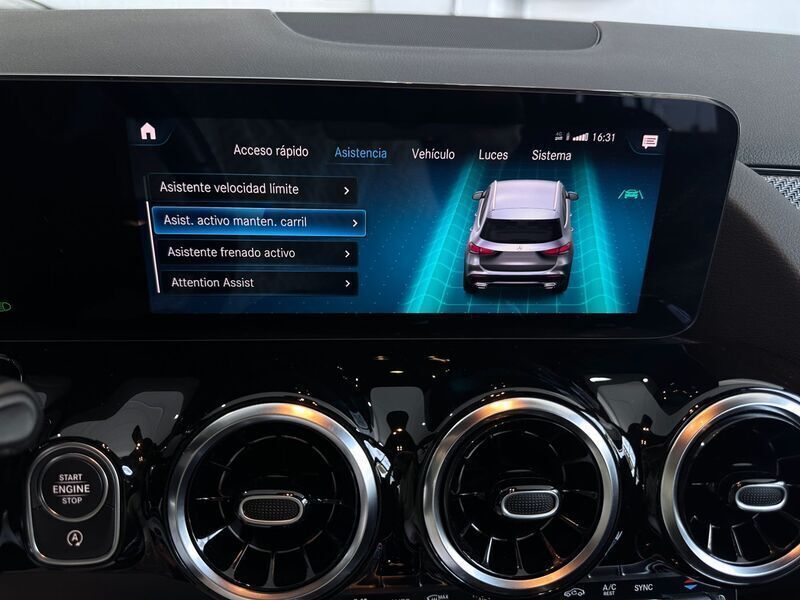 Usado Mercedes GLA200 150 CV (110 kW) 2021 Gris SUV