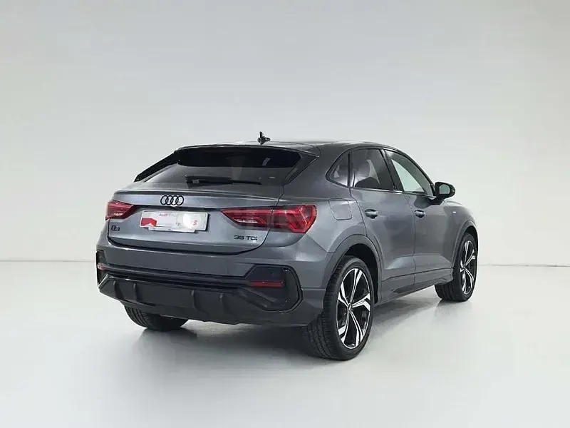 Usado Audi Q3 Sportback S-Line 150 CV (110 kW) 2022 Negro SUV