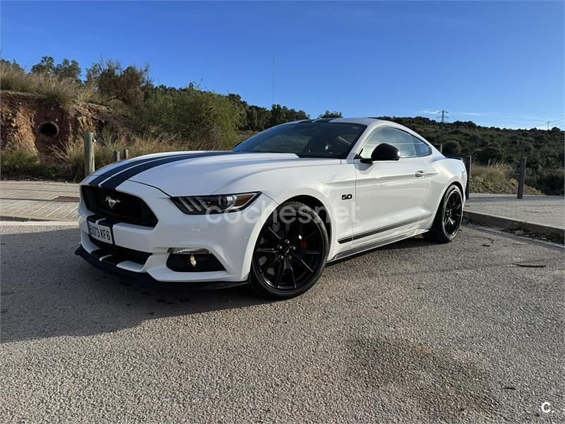 Usado Ford Mustang GT 418 CV (307 kW) 2017 Blanco Coupe