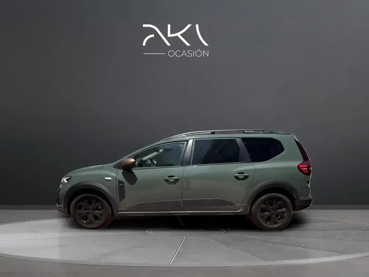 Usado Dacia Jogger Extreme 140 CV (102 kW) 2024 Verde Monovolumen