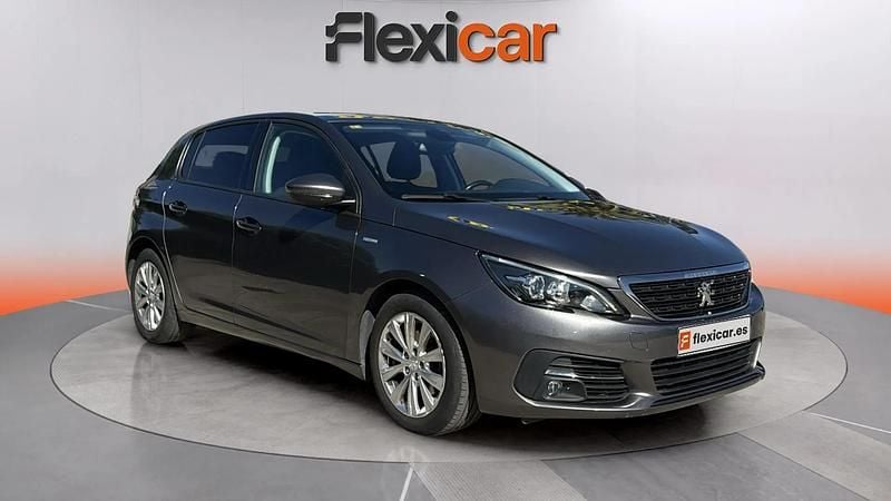 Usado Peugeot 308 Style 131 HP (96 kW) 2020 Sedan