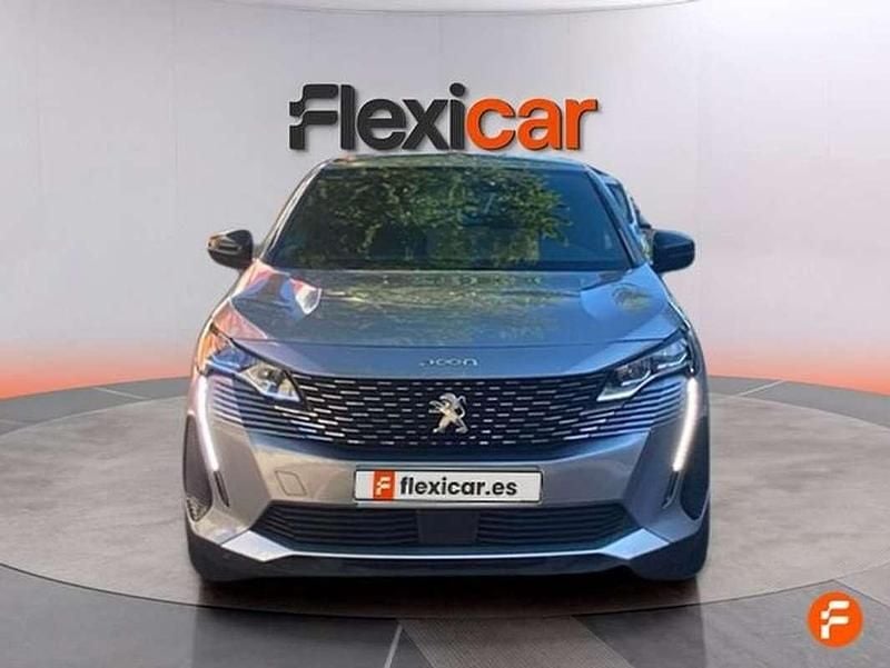 Usado Peugeot 3008 Allure 180 CV (132 kW) 2023 Gris SUV