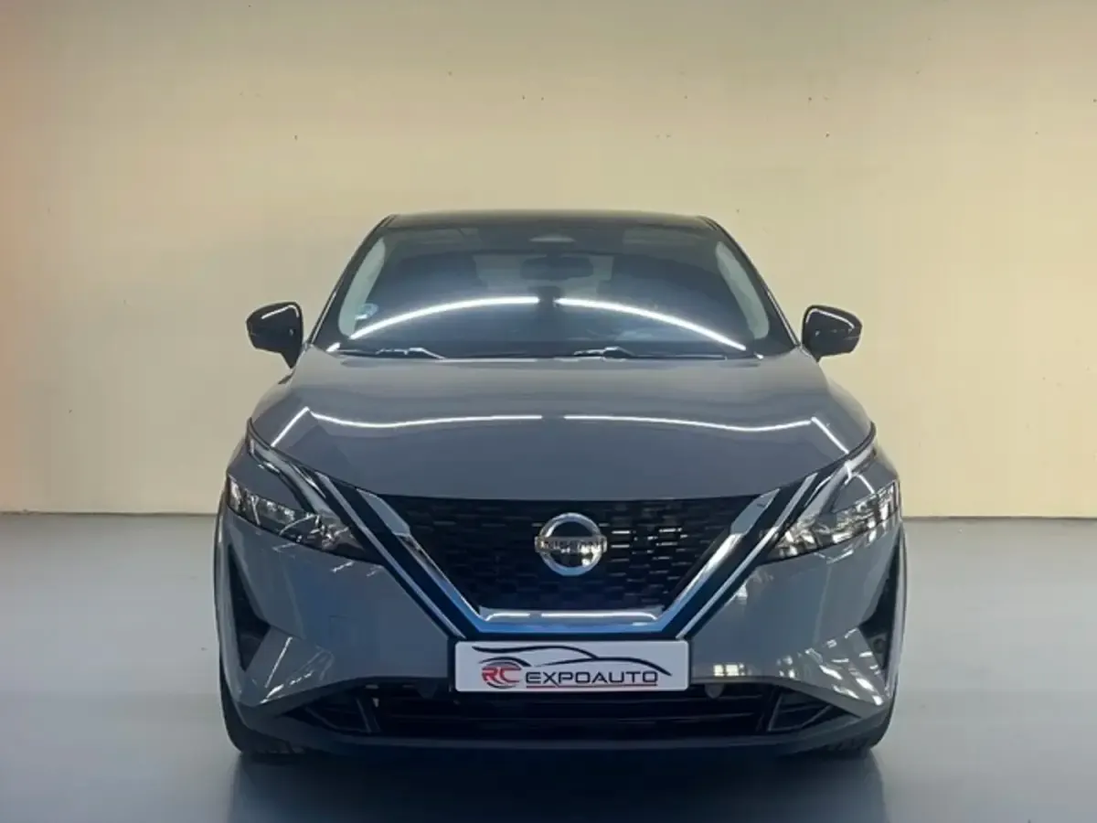 Usado Nissan Qashqai N-Connecta 140 CV (102 kW) 2022 Gris SUV