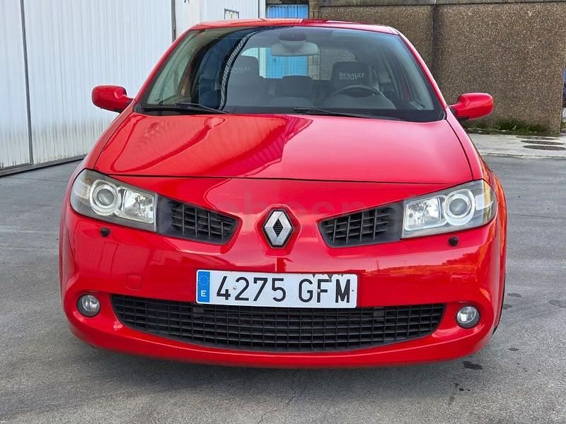 Usado Renault Mégane II 225 CV (165 kW) 2008 Rojo Berlina