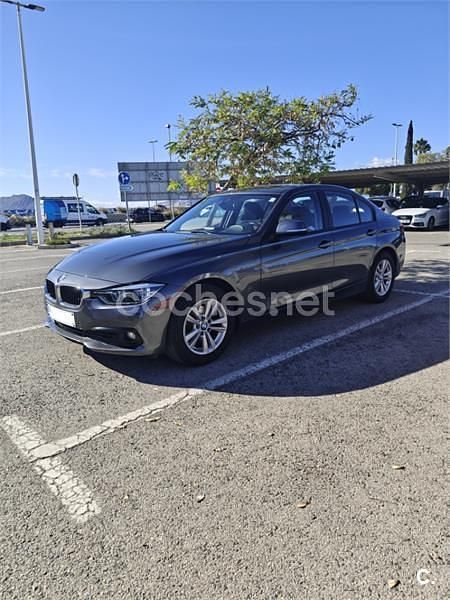 Usado BMW 318 150 CV (110 kW) 2016 Gris / plata Berlina