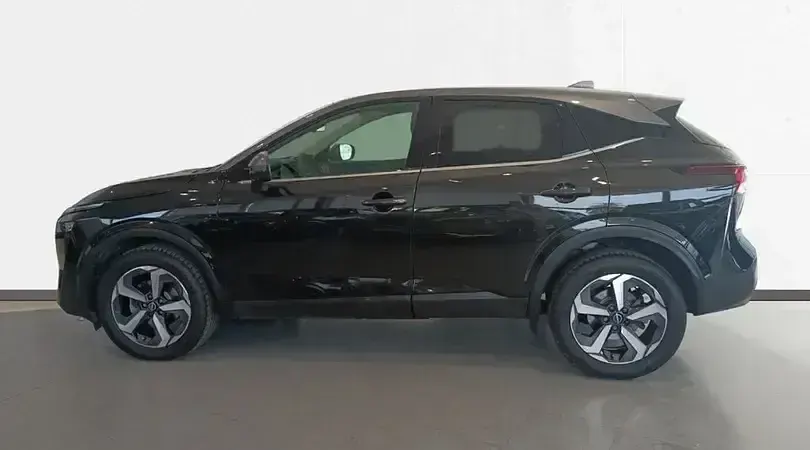 Usado Nissan Qashqai N-Connecta 160 CV (117 kW) 2024 Negro zaino SUV
