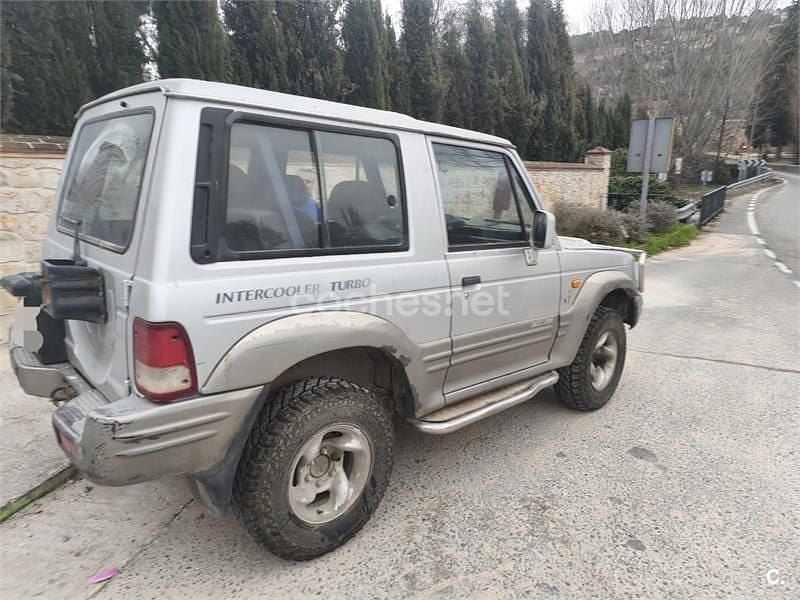 Usado Galloper Exceed 105 CV (77 kW) 1998 Gris / plata SUV