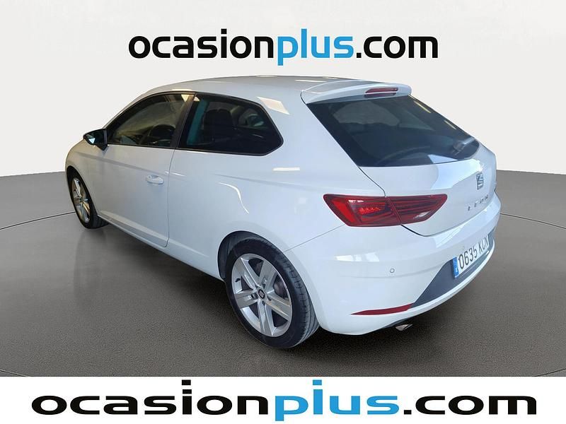 Usado Seat Leon FR 125 CV (91 kW) 2017 Blanco Utilitario