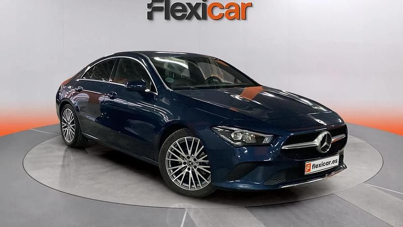 Usado Mercedes CLA180 136 CV (100 kW) 2023 Azul Berlina