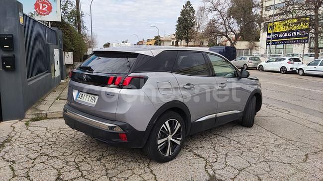 Usado Peugeot 3008 Allure 225 CV (165 kW) 2020 Gris / plata SUV