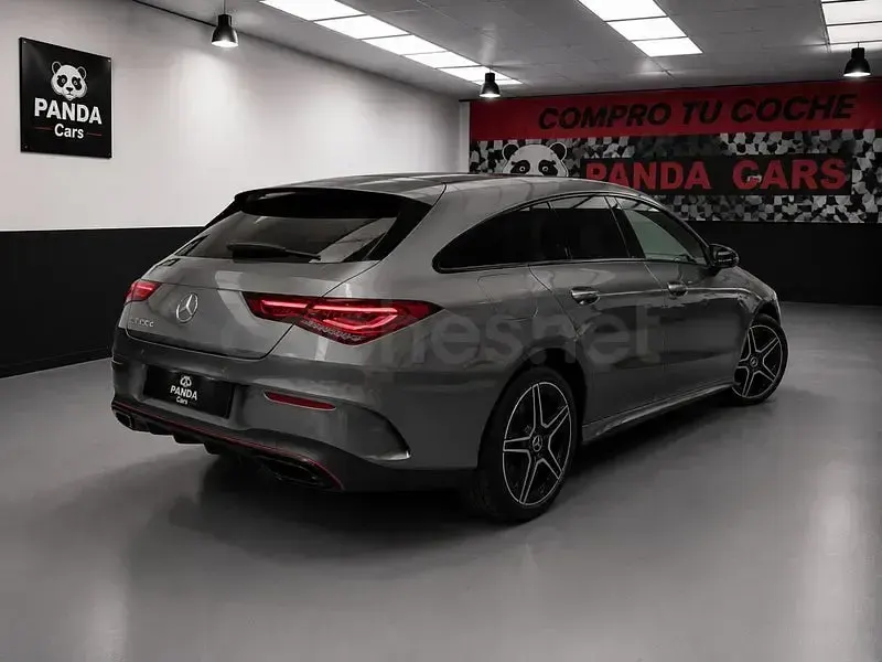 Usado Mercedes CLA250e Shooting Brake 218 CV (160 kW) 2021 Gris / plata Familiar