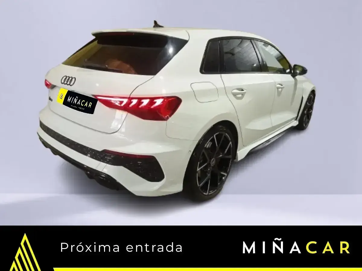 Usado Audi RS3 Sportback 400 CV (294 kW) 2023 Blanco Utilitario