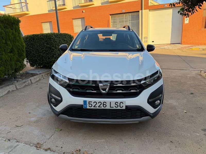 Usado Dacia Sandero Comfort 101 CV (74 kW) 2021 Blanco Berlina
