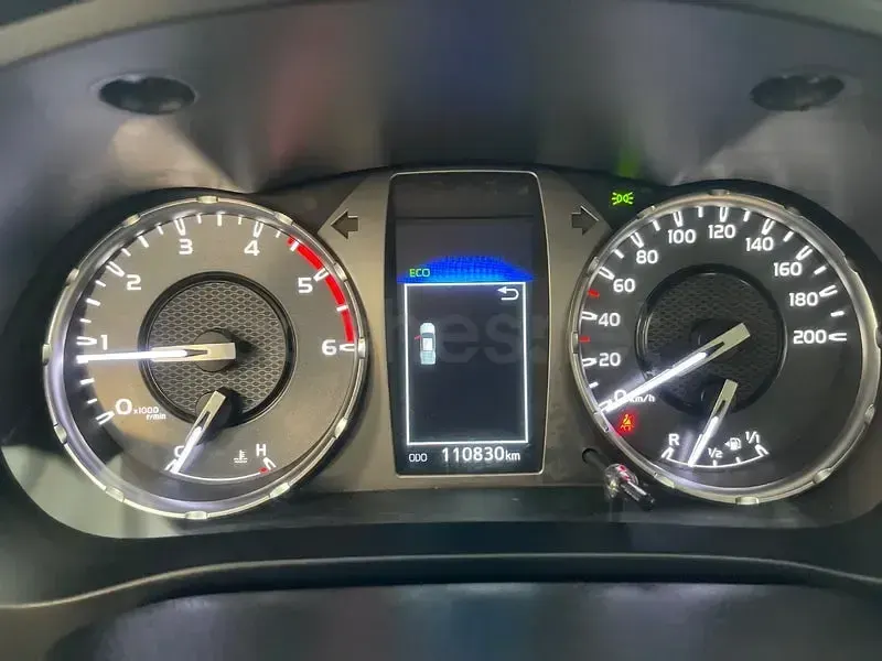 Usado Toyota HiLux Plus 150 CV (110 kW) 2022 Blanco Pickup/Camioneta