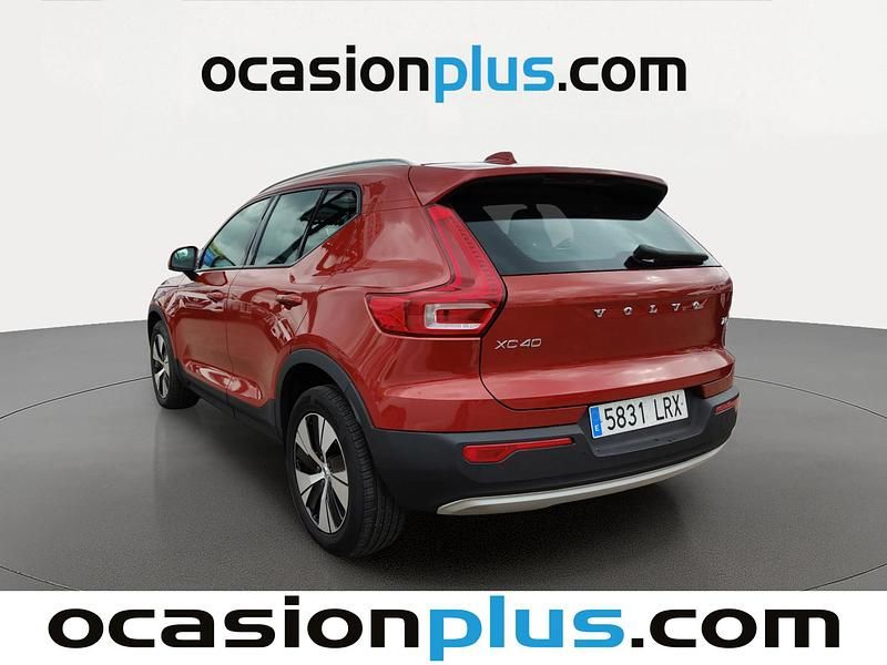 Usado Volvo XC40 Momentum 163 CV (119 kW) 2021 Rojo SUV
