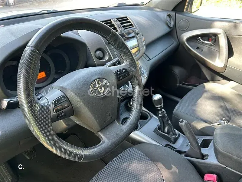 Usado Toyota RAV4 Advance 150 CV (110 kW) 2011 Blanco SUV