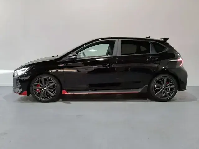 Usado Hyundai i20 204 CV (150 kW) 2025 Negro Utilitario