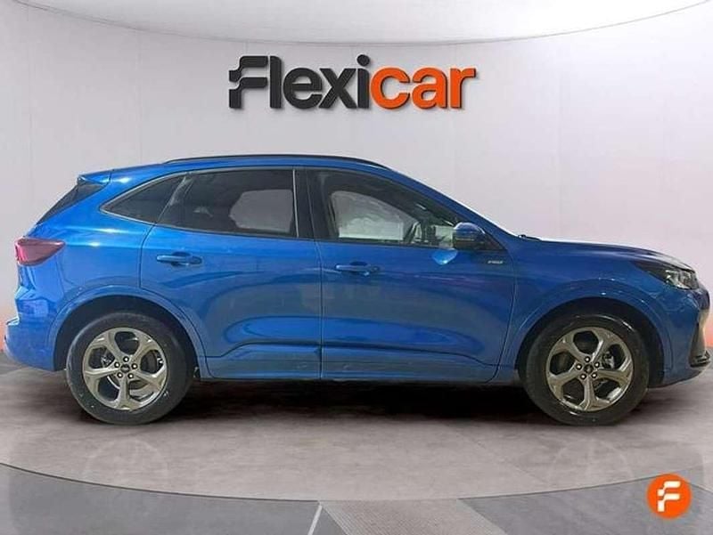 Usado Ford Kuga ST-Line 150 CV (110 kW) 2025 Azul SUV