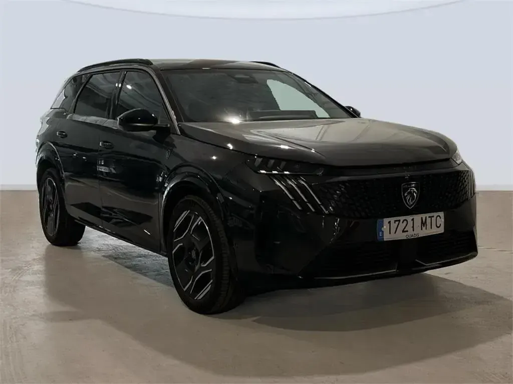 Usado Peugeot e-5008 GT 156 kW (213 CV) 2024 Gris / plata SUV