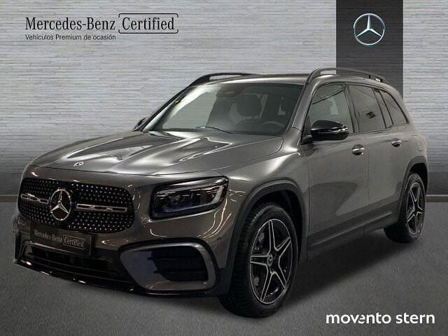 Gris montaña Usado 2024 Mercedes GLB200 SUV | 50.815 € - Imagen 1/4