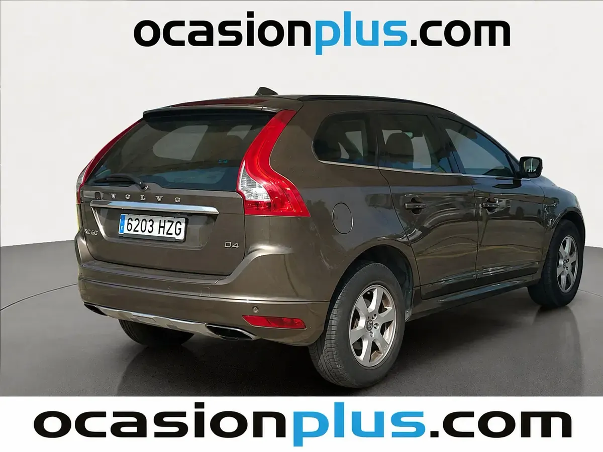 Usado Volvo XC60 Momentum 181 CV (133 kW) 2014 Marrón SUV
