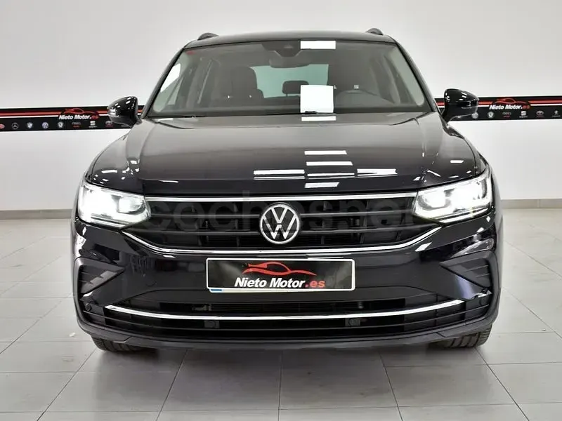 Usado VW Tiguan Life 150 CV (110 kW) 2021 Negro SUV
