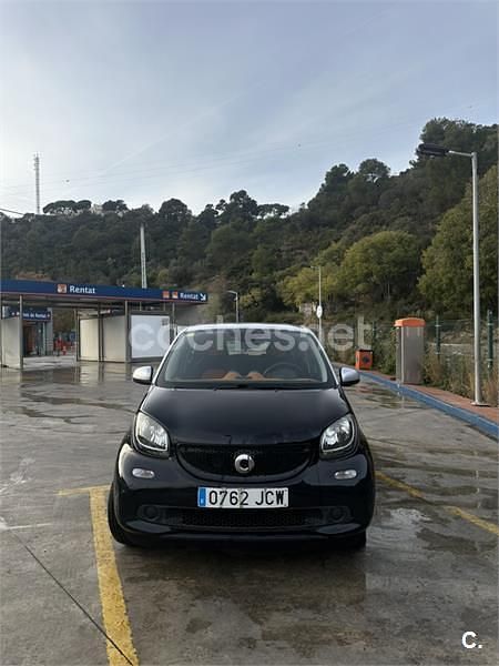 Negro Usado 2015 Smart ForFour Passion Utilitario | 7700 € (Precio justo) - Imagen 1/4