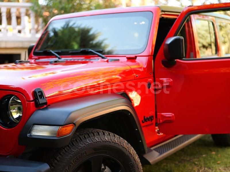 Usado Jeep Wrangler Sport 270 CV (198 kW) 2021 Rojo SUV