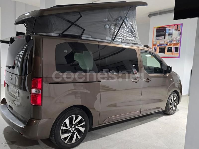 Usado Citroën Spacetourer Rip Curl 150 CV (110 kW) 2020 Beige Monovolumen