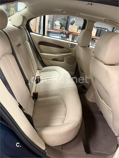 Usado Jaguar X-type Executive 196 CV (144 kW) 2007 Azul Berlina