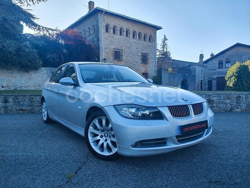 Gris / plata Usado 2006 BMW 330 Berlina | 6500 € (Precio justo) - Imagen 1/4