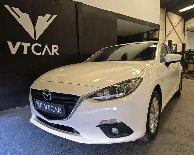 Usado Mazda 3 Luxury 105 CV (77 kW) 2016 Blanco Utilitario