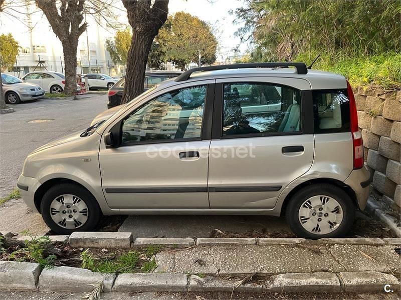 Usado Fiat Panda Dynamic 60 CV (44 kW) 2004 Gris / plata Utilitario