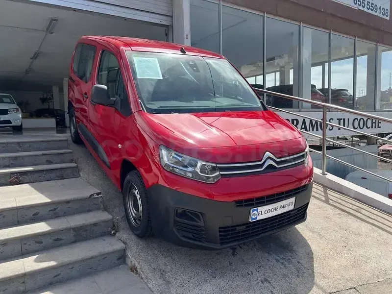 Usado Citroën Berlingo Live 110 CV (80 kW) 2019 Rojo Monovolumen