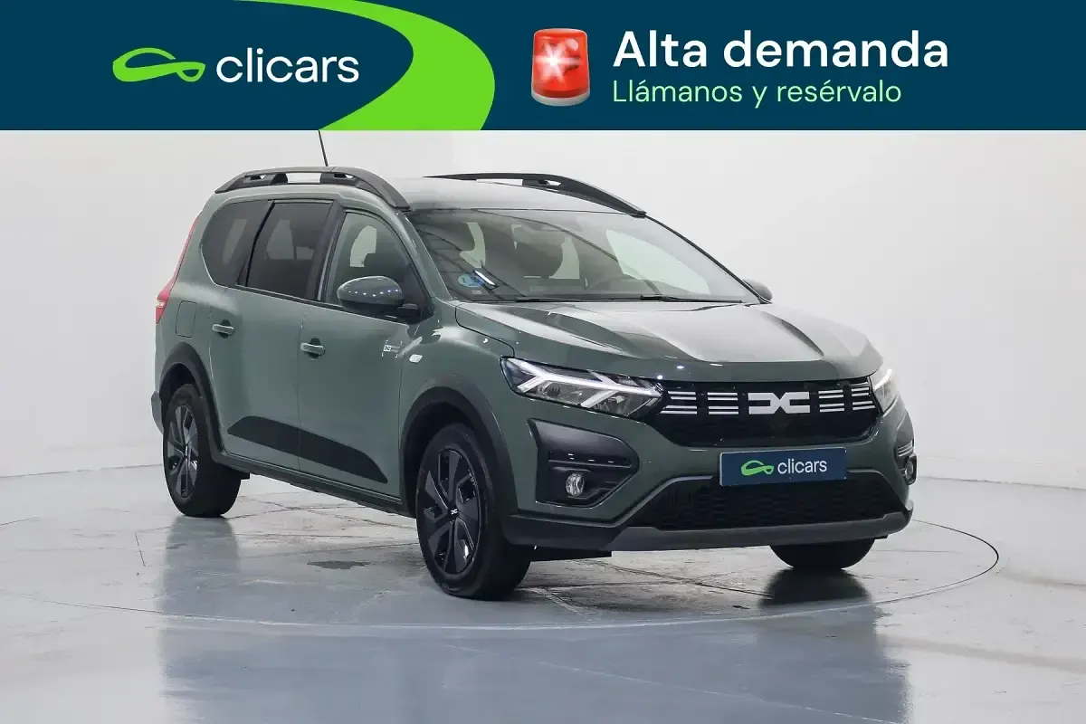 Usado Dacia Jogger Essentiel 110 CV (80 kW) 2025 Verde Monovolumen