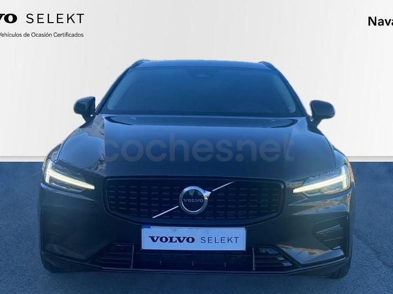 Usado Volvo V60 Plus 197 CV (144 kW) 2023 Gris / plata Familiar