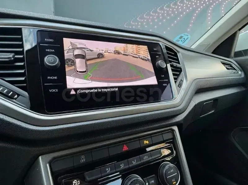 Usado VW T-Roc Advance 110 CV (80 kW) 2022 Blanco SUV